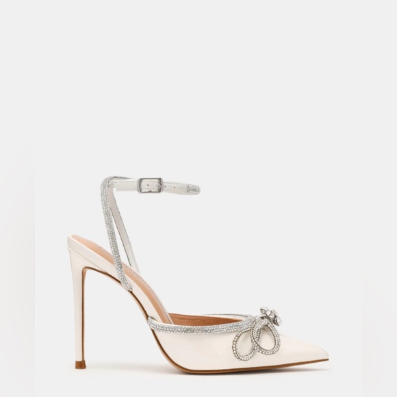 Steve Madden Cream Heels with Silver Embellishments - Picture 5 of 5